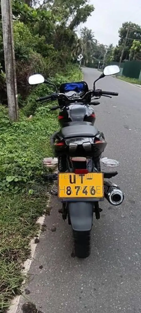 Bajaj Pulsar 180 2009