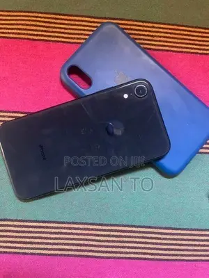 Apple iPhone XR (Used)
