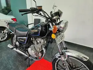 Suzuki GN 125 2017