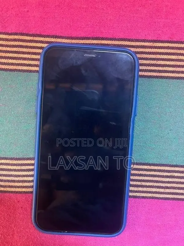 Apple iPhone XR (Used)