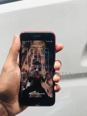 Apple iPhone SE 2 (Used)