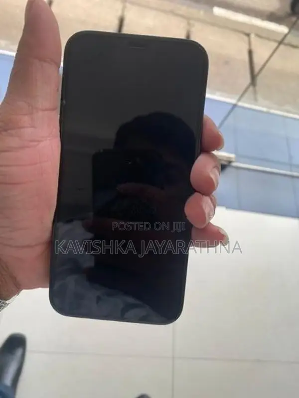 Apple iPhone 12 Pro (Used)