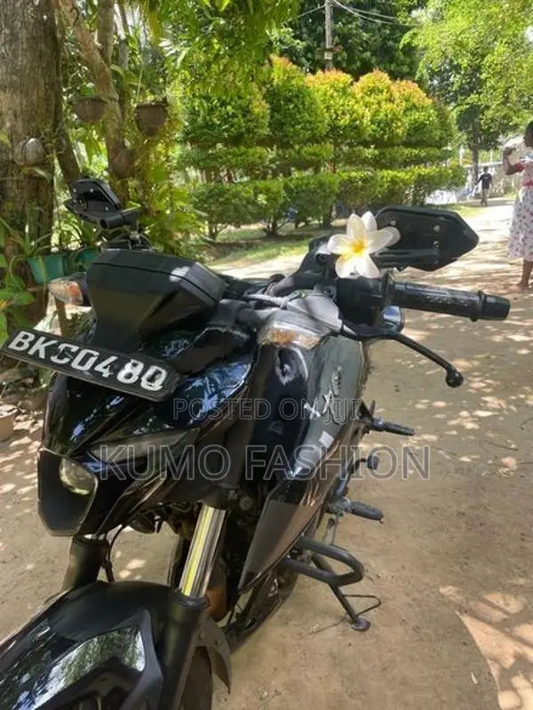 Bajaj Pulsar N160 2025