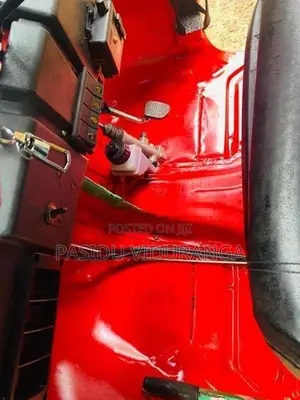 Bajaj RE 2014