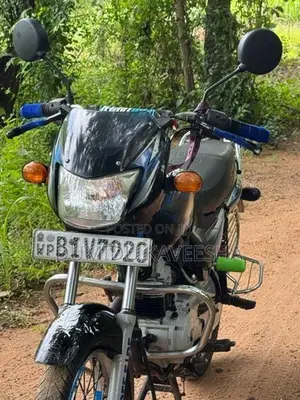 Bajaj CT100 2020