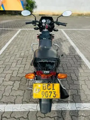 TVS Metro 2015