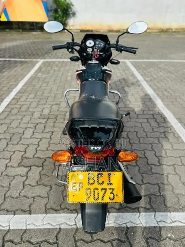 TVS Metro 2015