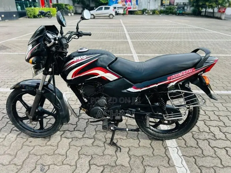 TVS Metro 2015