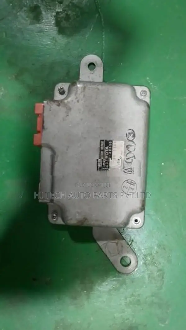 Toyota Camry 2013 Hybrid Battery ECU