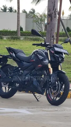 Bajaj Pulsar N160 Premium 2025