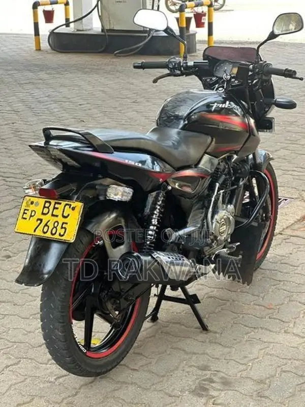 Bajaj Pulsar 150 pulsr 2016
