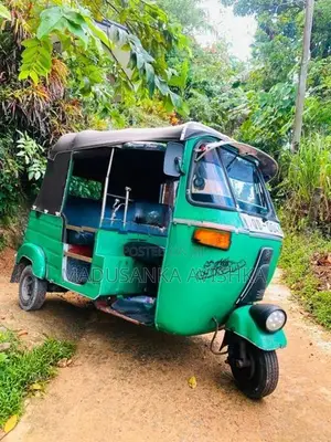 Bajaj RE threweel 2000