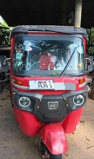 Bajaj RE 2014