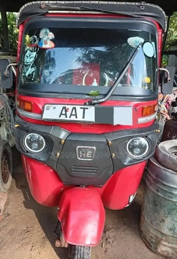 Bajaj RE 2014