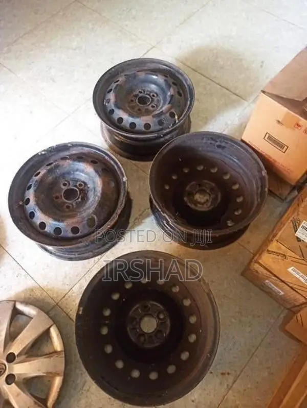 2013 Toyota Premio G superior Spare part reconditioned