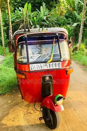 Bajaj RE 2006