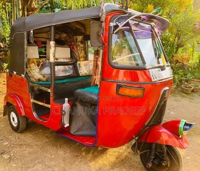 Bajaj RE 2006