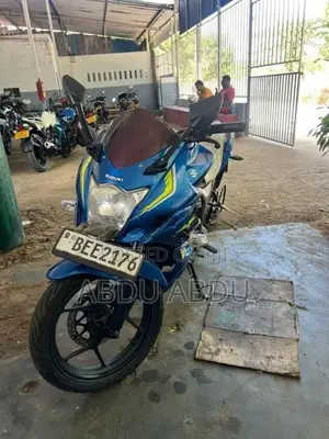 Suzuki Gixxer SF Blue 2016