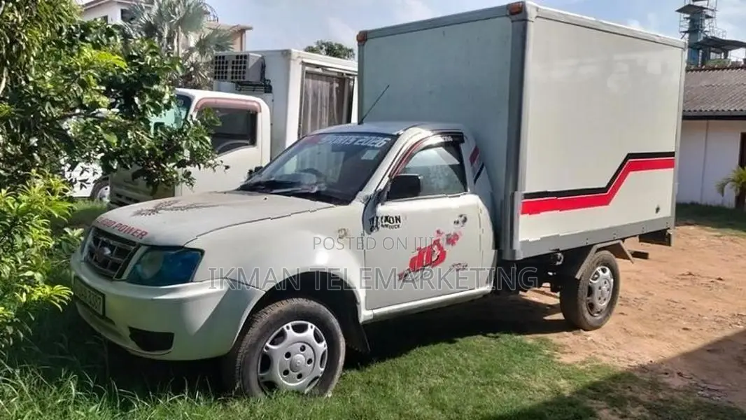 Tata Xenon 2015