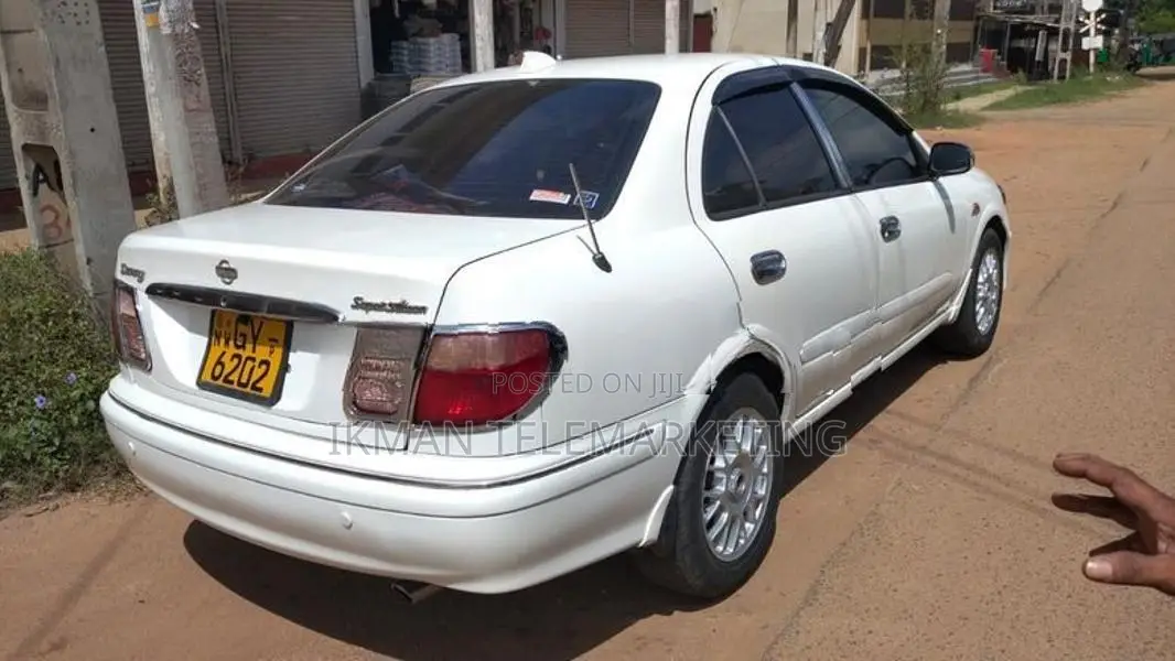 Nissan Sunny 1999