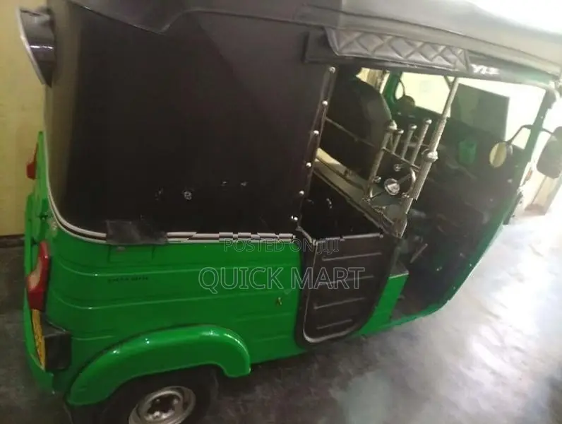 Bajaj RE 2020