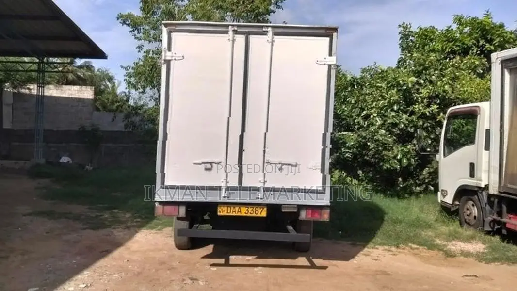 Tata Xenon 2015