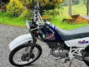 Suzuki Djebel 2012 2009