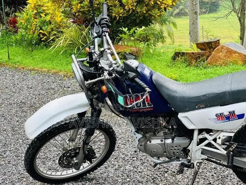 Suzuki Djebel 2012 2009