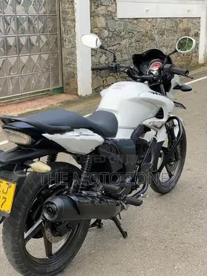 Hero Hunk 150 CC Double Disc 2016