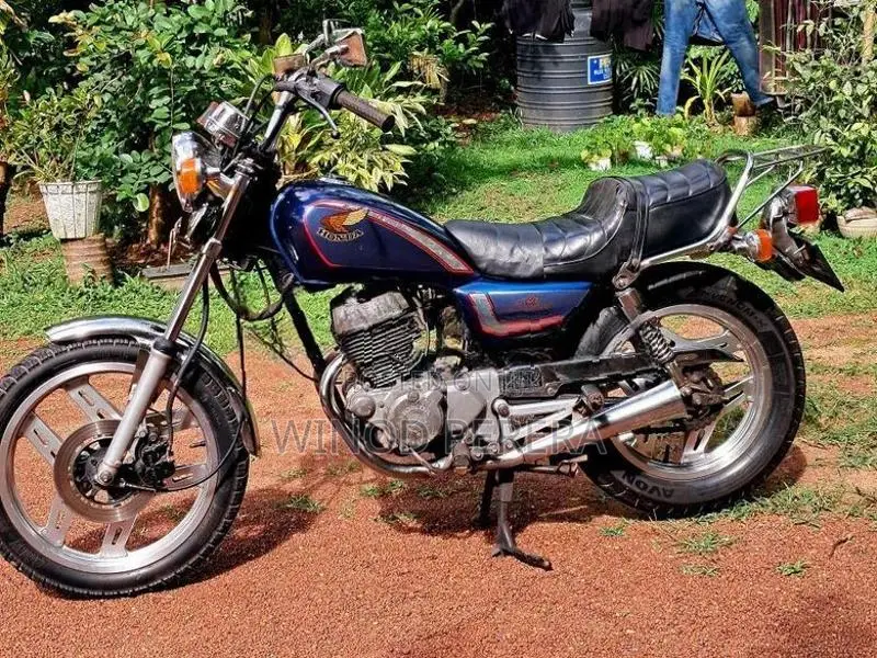 Honda CB250R LA Custom 1999