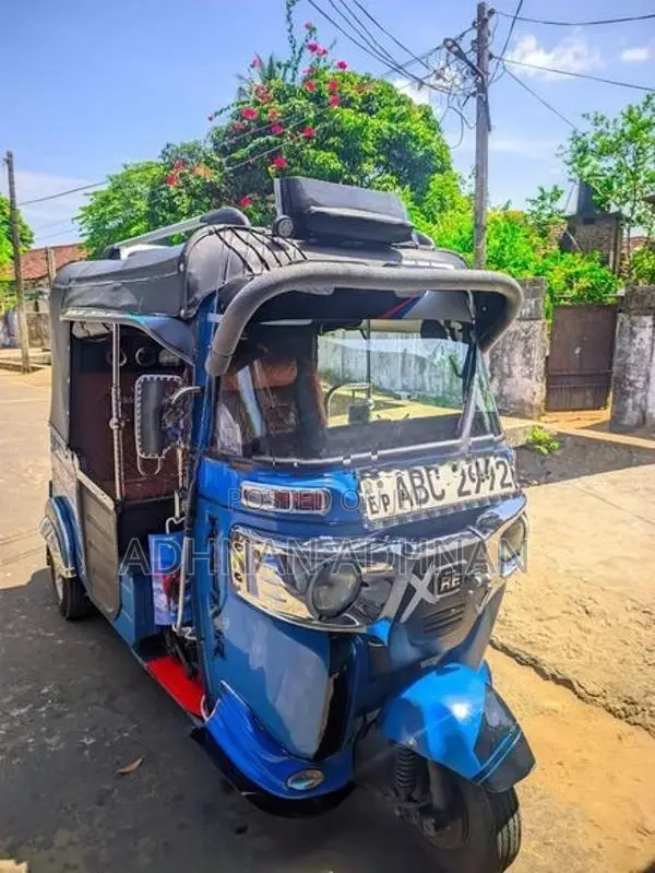 Bajaj racing 2025