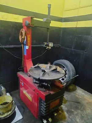 Tyre Changing Machine