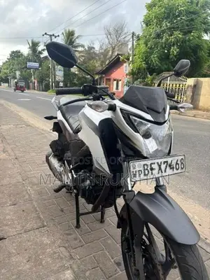 Honda CB Hornet 2017