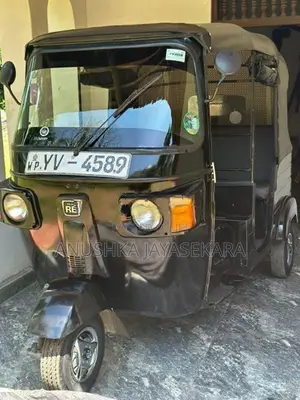Bajaj RE 2012