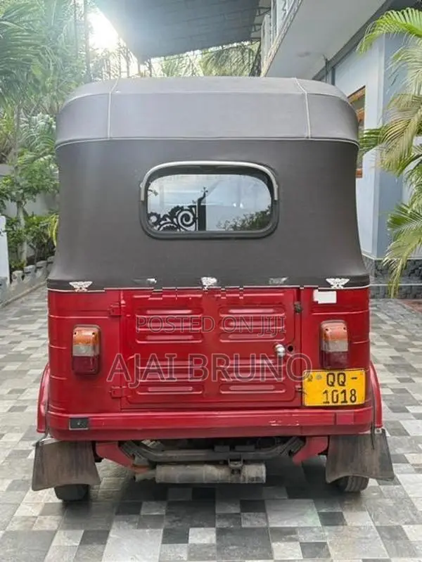 Bajaj RE 2008