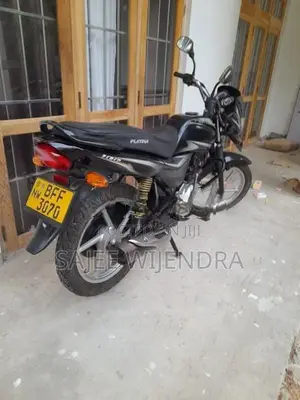 Bajaj Platina 2017