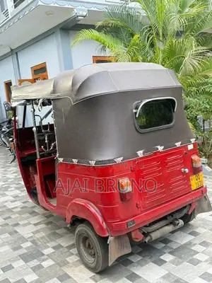 Bajaj RE 2008