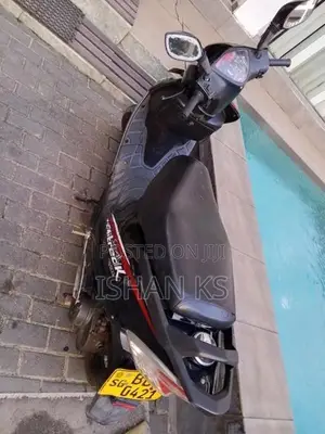 TVS Streak Black 2014