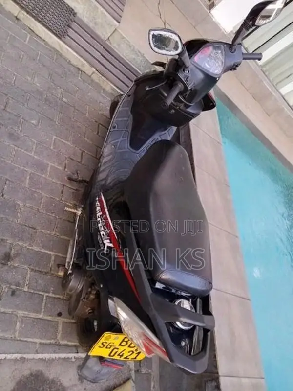 TVS Streak Black 2014
