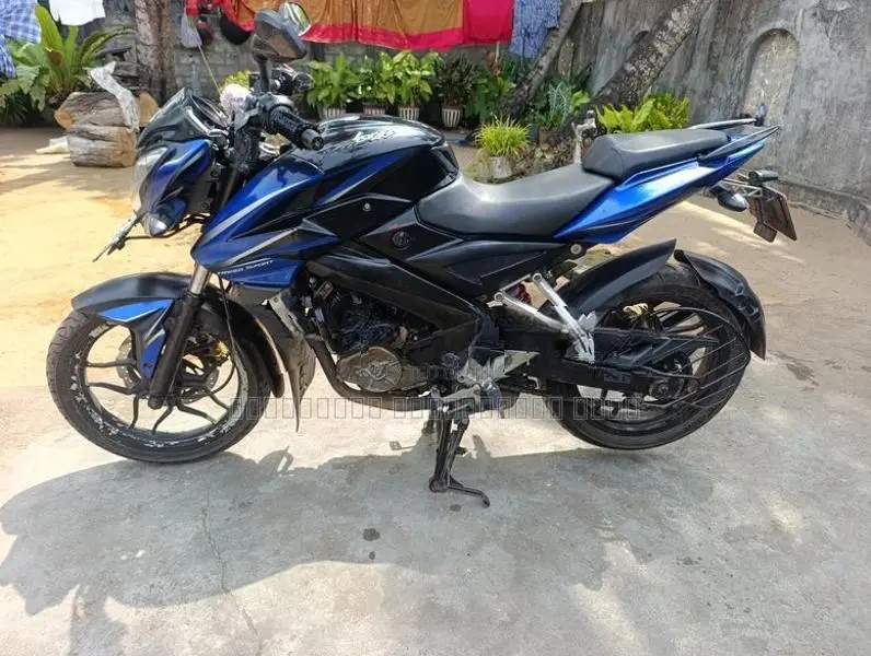 Bajaj Pulsar NS200 2016