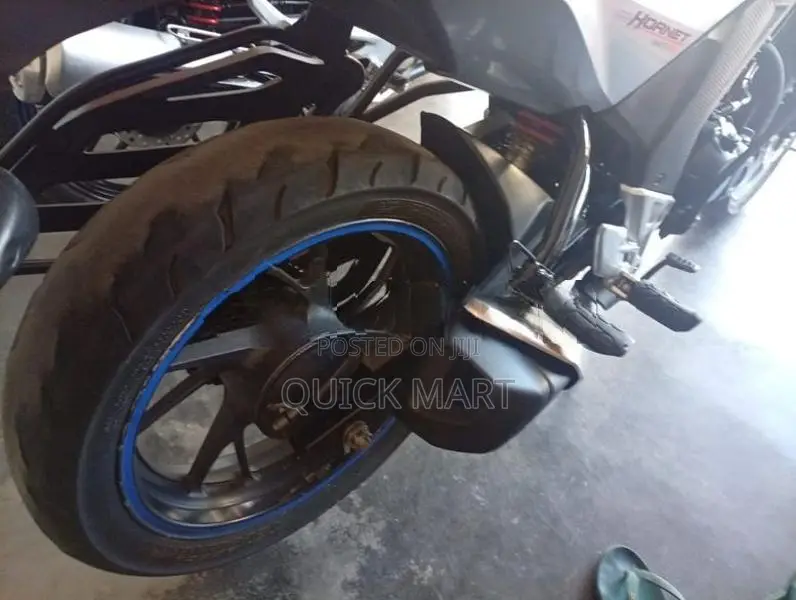 Honda CB Hornet 2017