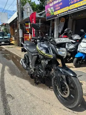 Yamaha FZs V2 2015