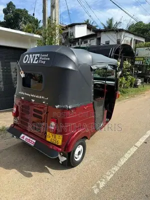 Bajaj RE 4 Stroke 2010
