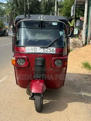 Bajaj RE 4 Stroke 2010