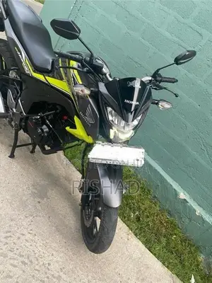 Honda CB Hornet X Blade 2020
