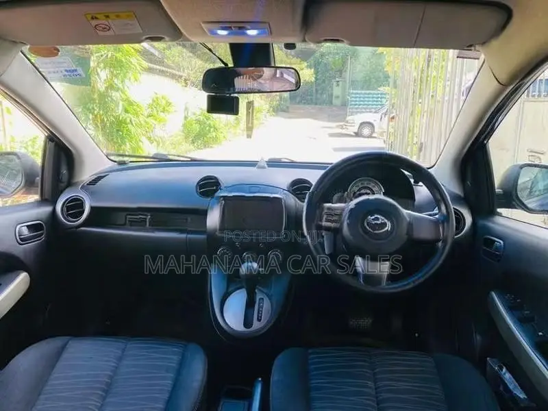 Mazda Demio Blue 2007