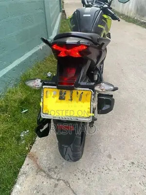 Honda CB Hornet X Blade 2020