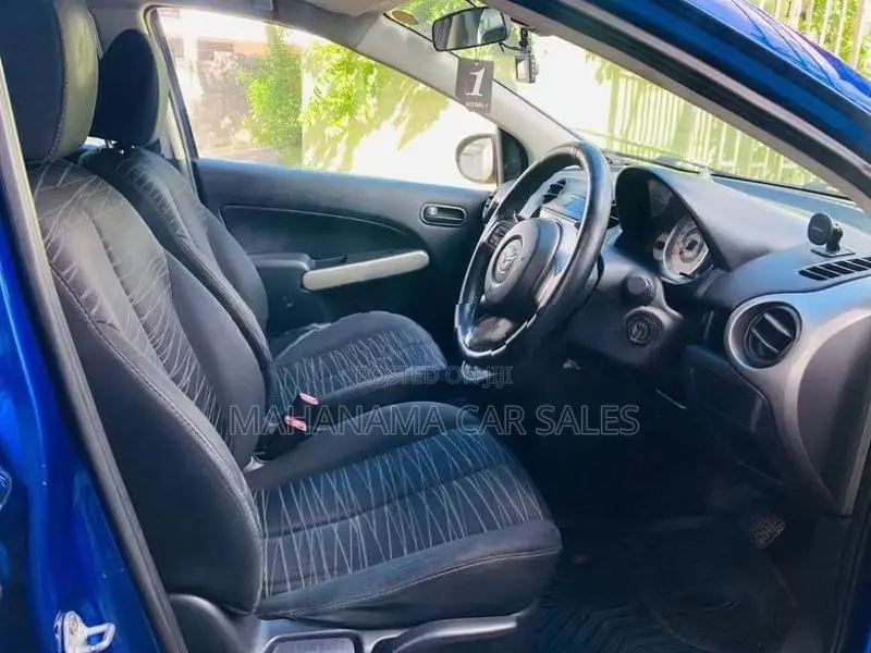 Mazda Demio Blue 2007