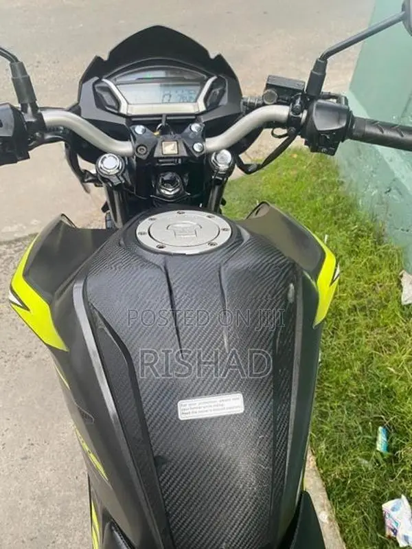 Honda CB Hornet X Blade 2020