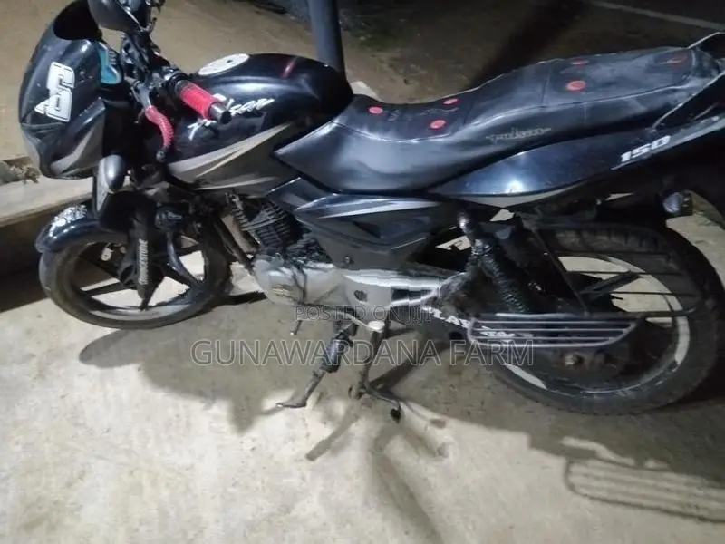 Bajaj Pulsar 150 2014